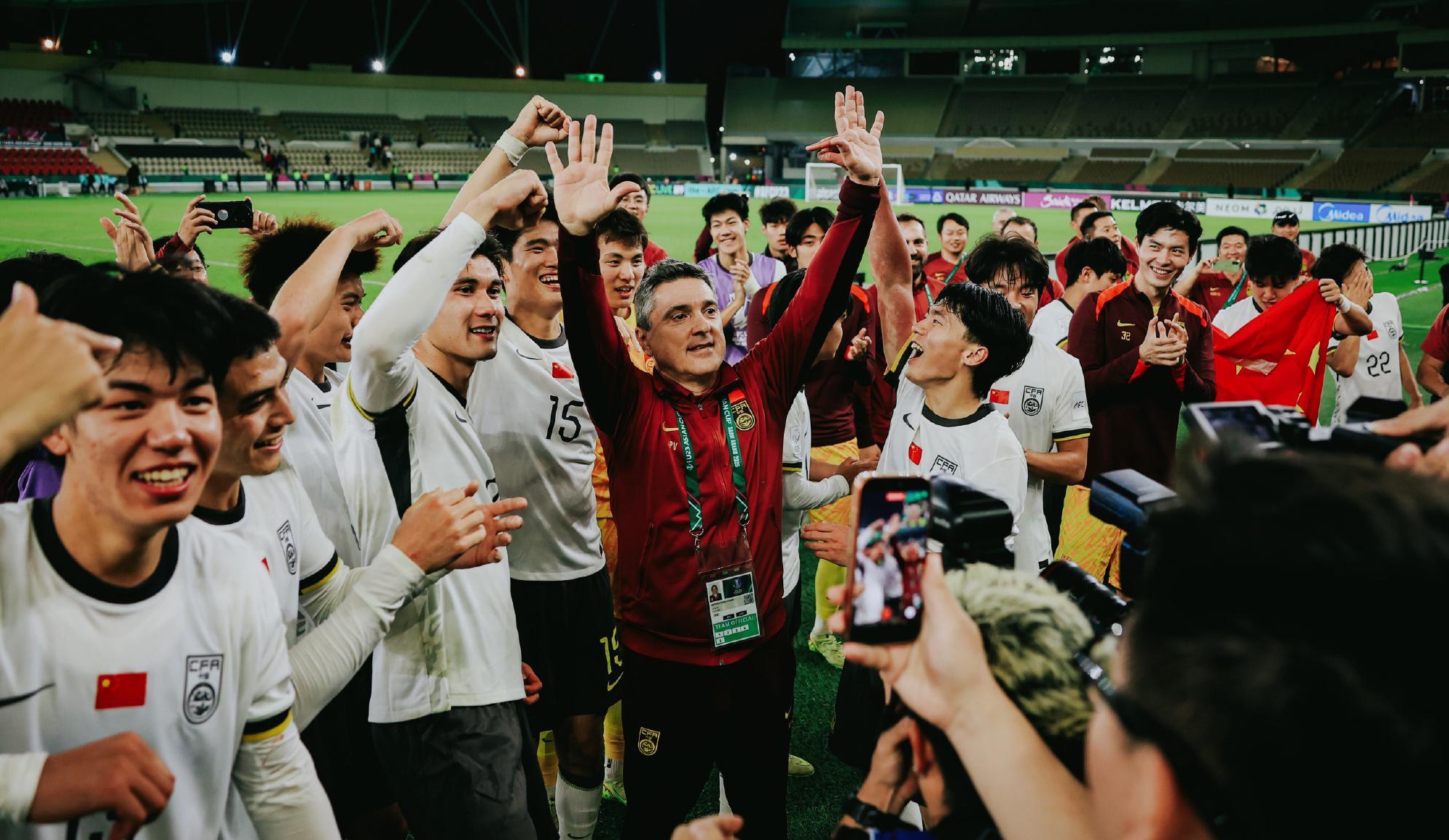 欧冠手机直播-U23亚洲杯决赛直播有变！英超名嘴紧急驰援：中国才是我的主队！