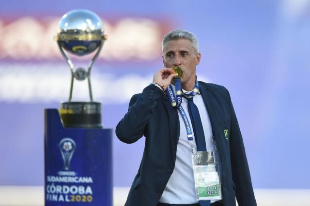 欧冠直播-拿南美杯后别阿甲 克雷斯波或执教巴甲豪门圣保罗